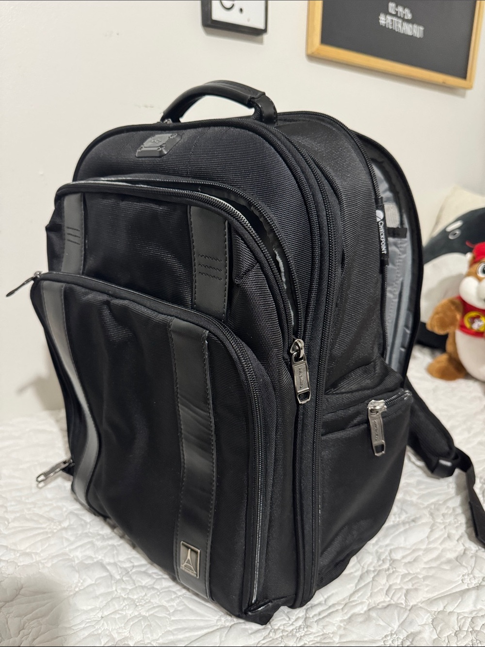 Men’s Gray Travel Backpack with Fold-Open Organizer
